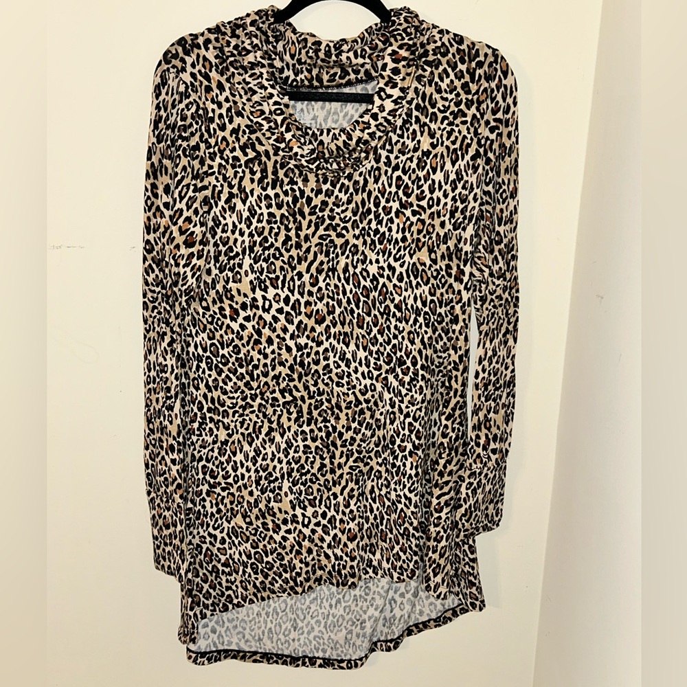 Cheetah long sleeve shirt